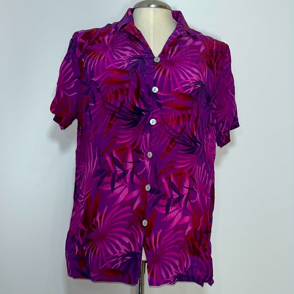 100% Silk Short Sleeve Floral Button Down Blouse Size L - Picture 1 of 7